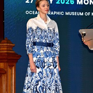 Le cliché, réalisé lors d’un shooting il y a plusieurs mois, met en avant leur complicité.

Le prince Albert II de Monaco et la princesse Charlene de Monaco ont ouvert la 17eme édition du Monaco Blue Initiative, (MBI), au Musée Océanographique de Monaco, le 27 mai 2026.© Bruno Bebert/Bestimage