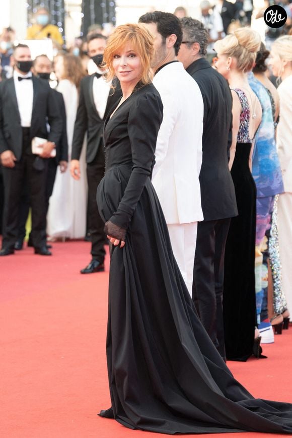 Mylène Farmer assiste à la projection du film « OSS 117 : From Africa With Love » et à la cérémonie de clôture du 74e Festival de Cannes, le 17 juillet 2021 à Cannes, en France. 

Photo par David Niviere/ABACAPRESS.COM