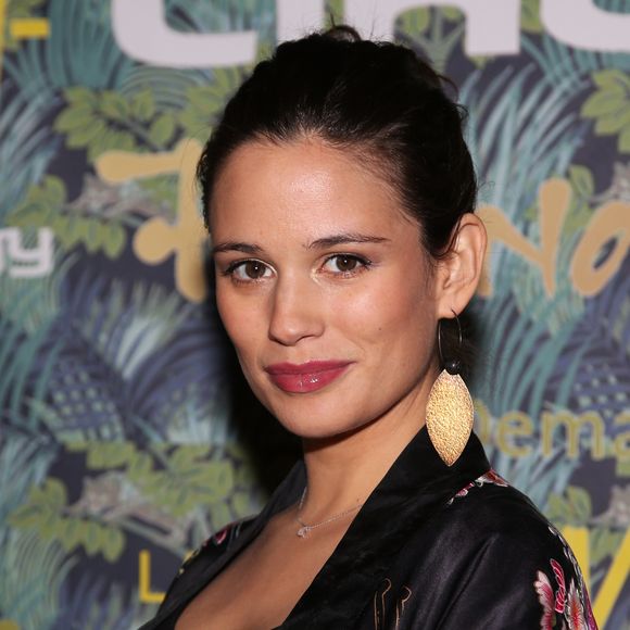 Exclusif - No Tabloïds - Lucie Lucas (enceinte) - Dîner de gala de la fondation Akuo suivi d’un concert privé de M.Chedid avec le collectif LAMOMALI au cabaret Lido, à Paris, France, le 17 janvier 2018. La Fondation Akuo entreprend et soutient des projets de développement durable sociaux et environnementaux.Elle offre à ses partenaires la possibilité de s’engager à ses côtés, en faveur de populations défavorisées en France et dans le monde entier. La mission de la Fondation Akuo se décline en 4 domaines d’intervention: donner accès à des sources d’énergies renouvelables continues et durablement compétitives, donner accès à l’éducation et à la connaissance, donner accès à l’eau et aux services de santé et préserver l’environnement et la biodiversité. © Denis Guignebourg/Bestimage