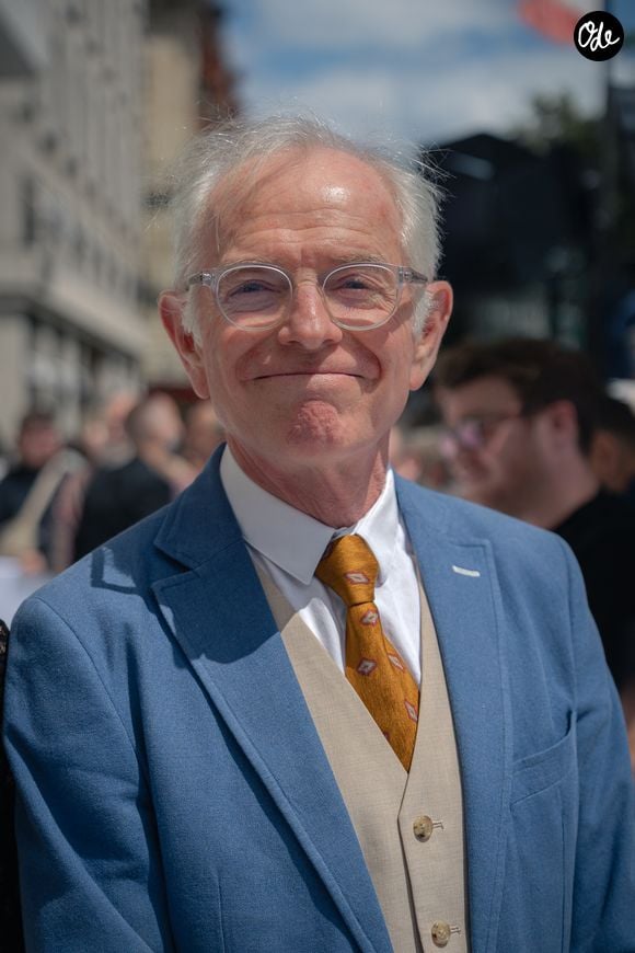 Lorsque, cinq ans plus tard, il a refait le bilan avec le docteur de Jaeger, le résultat était différent. De 10 ans de plus, il est passé à 5 ans de moins. 

Mac Lesggy - Photocall au défilé "Stéphane Rolland", Collection Haute Couture Automne/Hiver 2025-2026" lors de la Fashion Week de Paris (PFW) le 8 juillet 2025. © Florian Lavielle/Bestimage