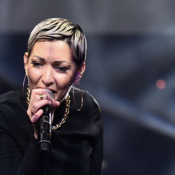 “Merci SDM, merci Paris… Ce n’était pas juste une mise en scène, c’était un pas de plus vers moi-même”, ajoute-t-elle

Exclusif - Sheryfa Luna - Dîner de gala de l'association "Les rois du monde" à la salle Wagram à Paris le 13 mars 2023. © Rachid Bellak / Bestimage