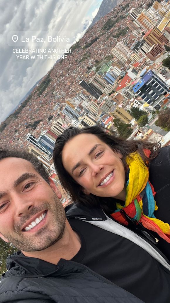 Pauline Ducruet fête avec un ami son anniversaire en Bolivie