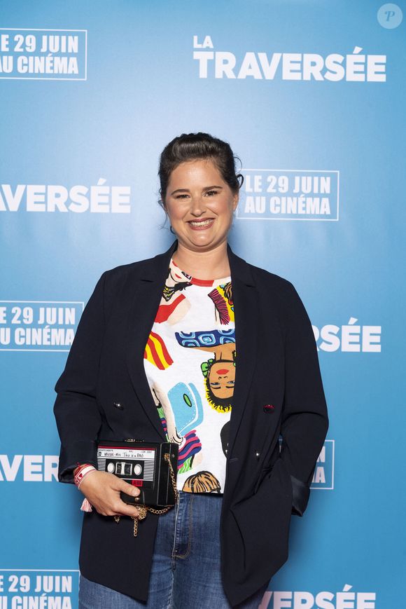 Et de relativiser : "Mais je prends tellement de plaisir. Il ne faut pas oublier qu'on a des vies super sympas ! On ne va pas à l'usine."

Elodie Poux - Avant-première du film "La Traversée" à l'UGC de Bercy à Paris. Le 16 juin 2022
© Pierre Perusseau / Bestimage