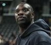 Omar Sy menaçant envers des agents SNCF ?
Omar Sy - Les célébrités assistent à la victoire du club Paris Basketball face au Baskonia Vitoria à l'Adidas Arena à Paris.
© Jonathan Rebboah / Panoramic / Bestimage