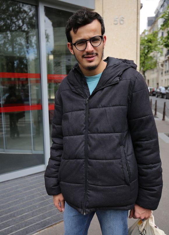 Paul El Kharrat - Les participants de l'émission "Les Grosses Têtes" à la sortie des studios RTL à Paris. Le 27 avril 2023
© Jonathan Rebboah / Panoramic / Bestimage