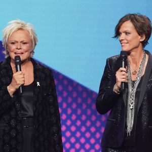 Le couple, qui partage également la passion de la comédie, joue ensemble dans la série "Master Crimes" depuis 2023.

Muriel Robin, Anne Le Nen lors de l'enregistrement de l'émission "Nos voix pour toutes" au profit de la Fondation des femmes à l’Adidas Arena diffusée sur TMC le 25 novembre 2025, à Paris, France, le 19 novembre 2025. © Guirec-Moreau/Bestimage