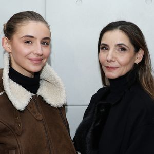Vittoria de Savoie s’est confiée sur ses projets professionnels et sa vie personnelle.


La princesse Clotilde Courau de Savoie et sa fille Vittoria de Savoie - Vernissage de l'exposition "Liaisons dangereuses & Métamorphoses" du créateur Elie Top à l'occasion de ses 10 ans de création chez Christie's à Paris. © Denis Guignebourg/BestImage