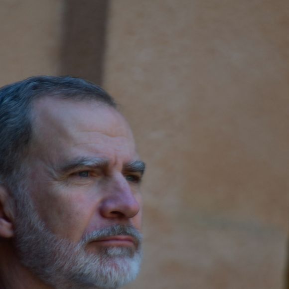 Il revenait d'un séjour au ski dans les Pyrénées.

Le roi Felipe VI d’Espagne inaugure le musée national des arts du spectacle à Almagro (Espagne), le 27 mars 2025. Cet événement coïncide avec la célébration de la Journée mondiale du théâtre.
© Eruopa Press / Bestimage