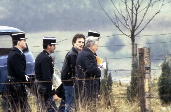 Archives de l'affaire Grégory - Jean-Marie Villemin lors d'une reconstitution des faits