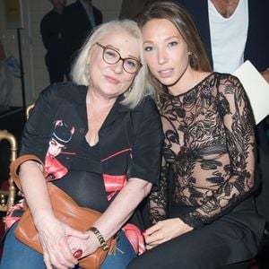 Josiane Balasko et Laura Smet - People au défilé de mode "Jean Paul Gaultier", collection Haute-Couture automne-hiver 2015/2016, au siège de la marque Jean-Paul Gaultier à Paris, le 8 juillet 2015.