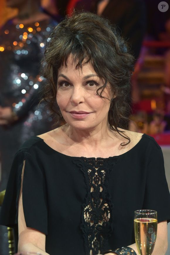 Exclusif - Isabelle Mergault - Enregistrement de l'émission "Le plus grand cabaret du monde" à La Plaine Saint-Denis, diffusée le 8 avril 2017. Le 4 avril 2017
© Giancarlo Gorassini / Bestimage
