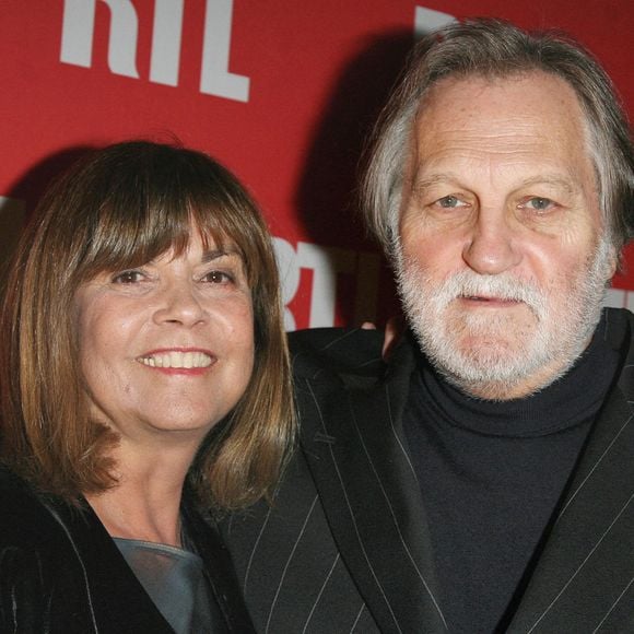 Chantal Goya et son mari Jean-Jacques Debout arrivent à la soirée organisée pour fêter les 30 ans de l'émission de radio française RTL « Les Grosses Têtes », qui s'est tenue au premier étage de la Tour Eiffel à Paris, en France, le 5 avril 2007. Photo de Denis Guignebourg/ABACAPRESS.COM
