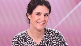 "C'est un joyeux bordel" : Apolline de Malherbe, maman de quatre enfants, raconte son quotidien à 100 à l'heure entre BFMTV et sa vie de famille