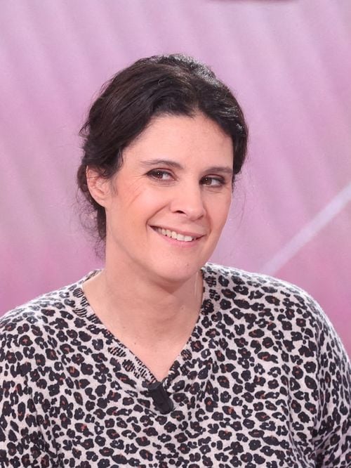 "C'est un joyeux bordel" : Apolline de Malherbe, maman de quatre enfants, raconte son quotidien à 100 à l'heure entre BFMTV et sa vie de famille