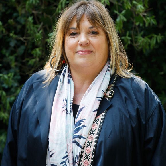 Michèle Bernier refuse de faire évoluer un détail clé de son personnage dans La Stagiaire.

Michèle Bernier - Arrivées de l'émission "Vivement Dimanche" au studio Gabriel à Paris, France. © Christophe Clovis / Bestimage