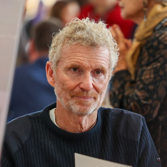 Alors que TF1 lance ce mardi la nouvelle saison de "Koh-Lanta", Denis Brogniart traverse une épreuve personnelle difficile.

Denis Brogniart à la Hall Georges Brassens de Brive-la-Gaillarde pour la Foire du livre de Brive. ©Jean-Marc LHOMER/Bestimage.