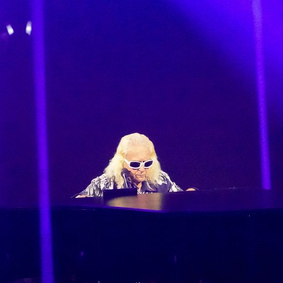 Michel Polnareff fête son anniversaire (79 ans) avec son fils Louka sur la scène de l'Accor Arena (Bercy) à Paris le 3 juillet 2023. 

Photo : Agence / Bestimage