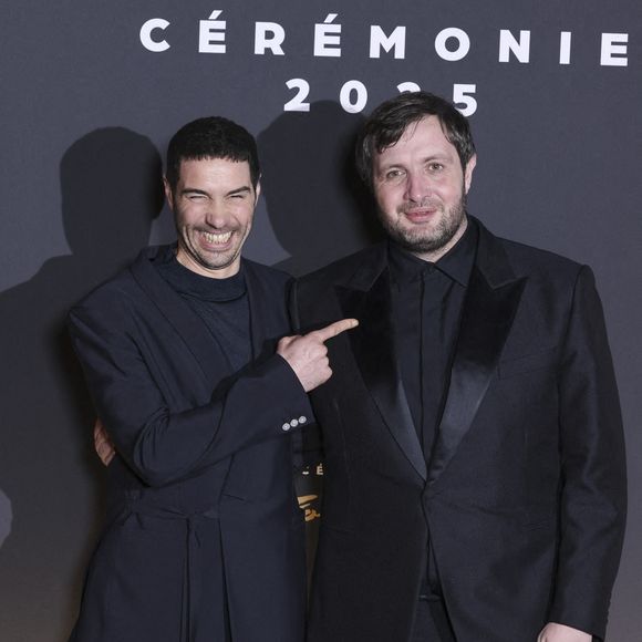 Il a également tenu à partager son prix avec son ami Tahar Rahim, également nommé pour "Monsieur Aznavour"

Tahar Rahim et Karim Leklou posant à leur arrivée au dîner de gala suivant la 50e cérémonie des César, qui s'est tenu au Fouquet's, restaurant emblématique de Paris, le 28 février 2025. Photo par David Boyer/ABACAPRESS.COM
