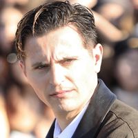 Après le retrait de Raphaël Quenard du biopic sur Johnny Hallyday, le producteur du film donne sa version