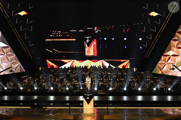 Le président égyptien Abdel Fattah Al-Sisi et la Première dame Entissar Al-Sisi assistent à la cérémonie d'inauguration du Grand Musée égyptien au Caire, en présence de délégations d'environ 80 pays, de représentants d'organisations internationales et régionales et de grandes entreprises mondiales. © Zuma Press/PsnewZ/Bestimage