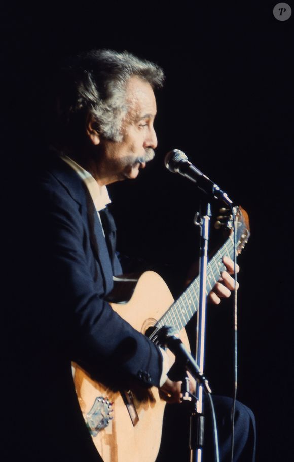 Georges Brassens 1977 - Archive Portrait. JLPPA / Bestimage