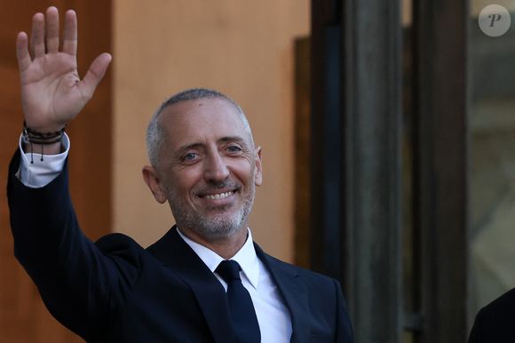 L'humoriste et acteur, Gad Elmaleh arrive au palais de l'Élysée pour un dîner offert aux chefs d’état et de gouvernement par le président de la république dans le cadre du XIXe Sommet de la Francophonie à Paris, le 4 octobre 2024. © Stéphane Lemouton / Bestimage