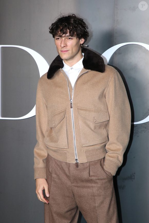 Hugo Marchand  au photocall du défilé Dior Homme à l'École-Militaire lors de la semaine de la mode masculine automne/hiver 2025-2026 à Paris, France, le 24 janvier 2025. © Bertrand Rindoff/Bestimage