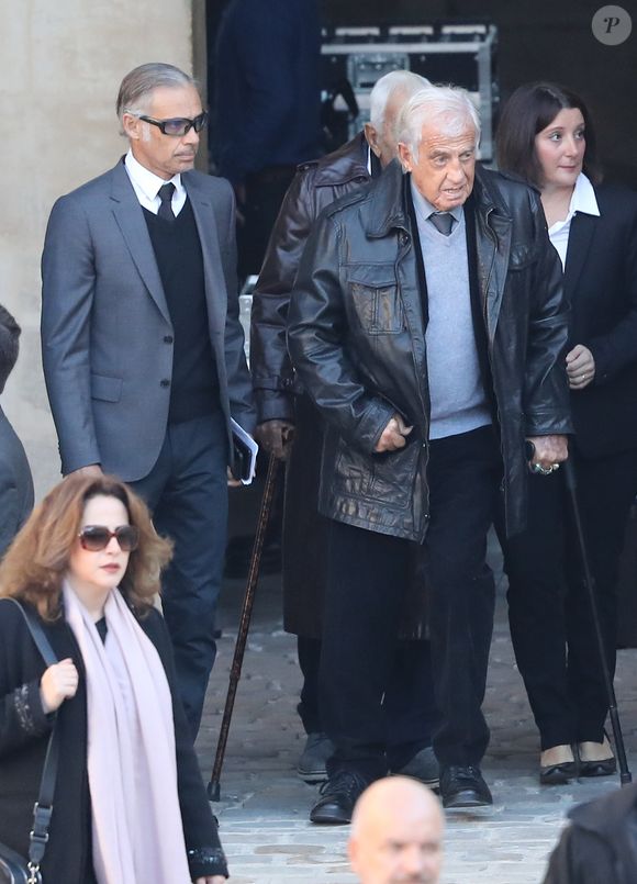 Paul Belmondo et son père Jean-Paul Belmondo - Arrivées à l'hommage national à Charles Aznavour à l'Hôtel des Invalides à Paris. Le 5 octobre 2018. © Jacovides-Moreau / Bestimage