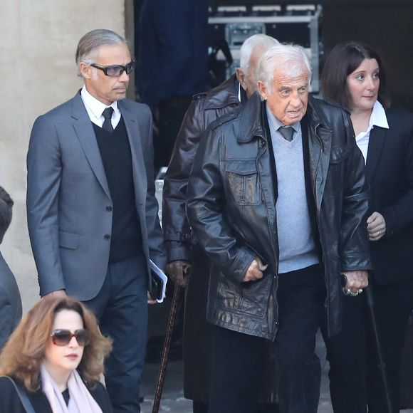 Paul Belmondo et son père Jean-Paul Belmondo - Arrivées à l'hommage national à Charles Aznavour à l'Hôtel des Invalides à Paris. Le 5 octobre 2018. © Jacovides-Moreau / Bestimage