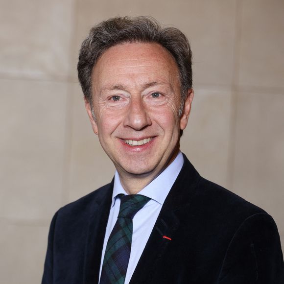 Il partagera l’affiche avec un chanteur, un acteur des années 90, Angélique Angarni-Filopon et Laure Manadou.

Exclusif - Stéphane Bern nommé Pape du Patrimoine lors de la Saint Clément au restaurant Alain Ducasse Baccarat, à Paris. © Denis Guignebourg/Bestimage