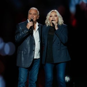 Exclusif - Michel Fugain et sa femme Sanda - Surprises - Enregistrement de l'émission "La Boîte à Secrets N°19" dans les studios de la Cité du Cinéma à Saint-Denis, présentée par F.Bollaert et diffusée le 3 janvier sur France 3
© Christophe Clovis / Bestimage