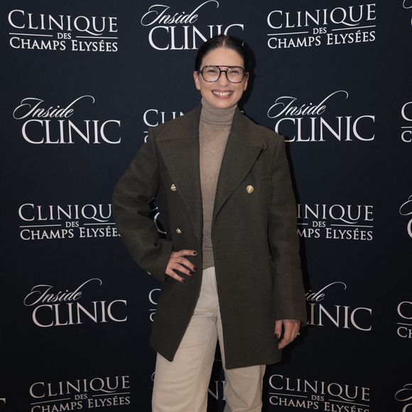 Lucie Bernardoni au photocall pour la soirée "Inside Clinic" à la clinique des Champs Elysées, à Paris, France, le 8 octobre 2025. © Florian Lavielle/Bestimage