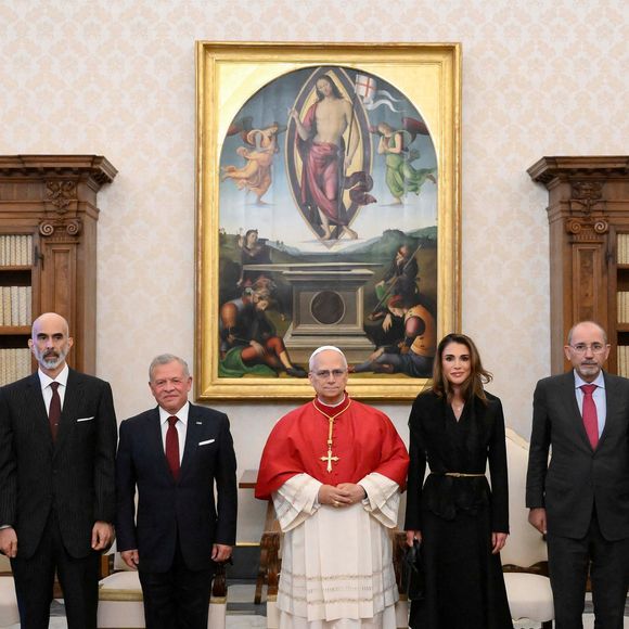Cette rencontre était très important pour les liens entre la Jordanie et l'Italie.

Le pape Léon XIV, chef de l'Église catholique et souverain de l'État du Vatican reçoit le roi Abdallah II de Jordanie  et la reine Rania Al Abdallah au Palais apostolique, au Vatican, à Rome, Italie, le 14 octobre 2025. Photo par Balkis Press/ABACAPRESS.COM