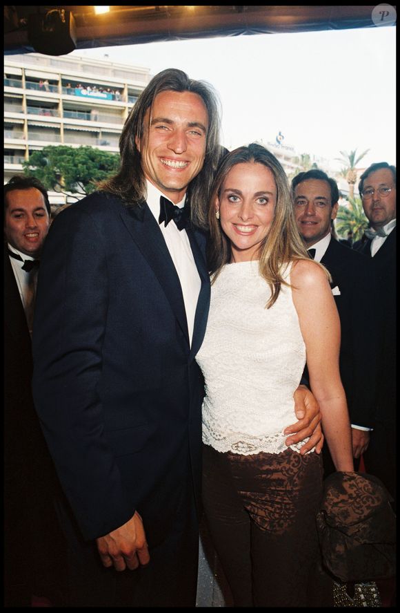 David Ginola et son ex-femme Coraline lors de la soirée d'ouverture de festival de Cannes en 1999. 

©BestImage