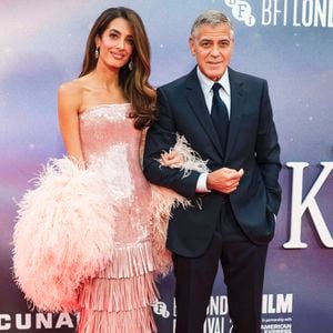 George Clooney et sa femme Amal Clooney - Première du film "Jay Kelly" à Londres, le 10 octobre 2025. © PsnewZ / Bestimage