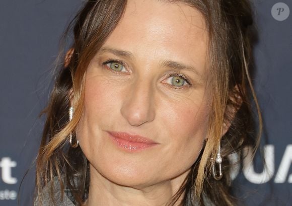 Comme elle l'a confié face à Camille Cottin, dans "Couch", pendant 15 ans, sa passion a été le trapèze volant. Et elle était très douée pour cette discipline. 

Camille Cottin à la première du film "Juste une illusion" au cinéma Le Grand Rex à Paris le 22 mars 2026. 

© Coadic Guirec/Bestimage
