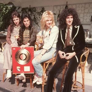 La superstar Freddie Mercury aurait une fille cachée selon une nouvelle biographie du chanteur écrite pas Lesley-Ann Jones.

John Deacon, Freddie Mercury, Roger Taylor et Brian May - Les membres du groupe Queen à Londres.. © Photoshot, /PCN/ABACAPRESS.COM