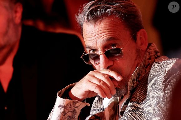Florent Pagny sort aujourd'hui son titre "T'aimer encore", 

Florent Pagny - Soirée de gala "Heroes for Imagine" qui a permis de récolter dix millions d'euros au profit de la recherche contre les maladies génétiques à Paris le 23 septembre 2024
© Dominique Jacovides / Bestimage