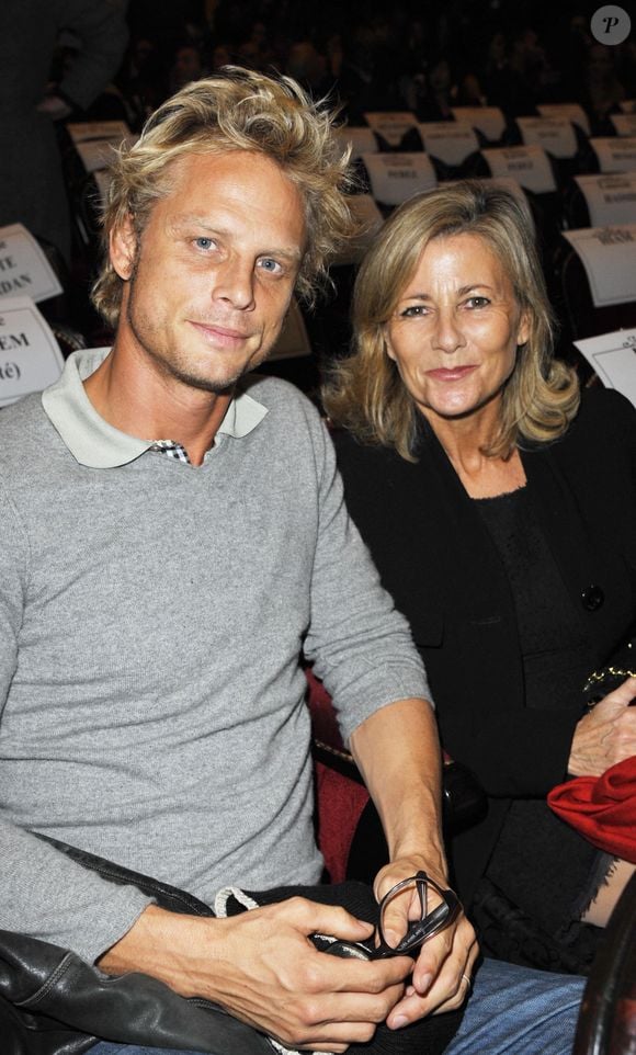 Les deux anciens amoureux ont même travaillé ensemble sur un documentaire en 2021.

Claire Chazal et Arnaud Lemaire - Avant-première du film "La source des femmes" au théâtre du Châtelet. © Bestimage