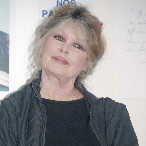 Archives - Brigitte Bardot pour le Noel des animaux à la porte d'Auteuil à Paris. Photo by Potin/APS-MEDIAS/ABACAPRESS.COM