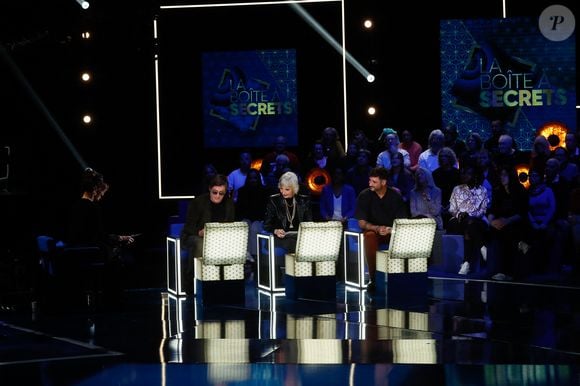 Exclusif - Faustine Bollaert, Thomas Dutronc, Denise Fabre, Jérémy Frérot - Enregistrement de l'émission "La Boîte à Secrets N°20" dans les studios de la Cité du Cinéma à Saint-Denis, présentée par F.Bollaert et diffusée le 10 janvier sur France 3
© Christophe Clovis / Bestimage