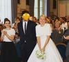 Le contexte était alors parfait, puisque le couple célébrait ses dix ans de mariage. À cette occasion, le mari de la présentatrice avait accepté de lui délivrer un touchant message. 

Agathe Lecaron et son mari François Pellissier, lors de leur mariage en juin 2015.

Instagram @agathelecaron