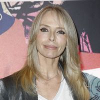 Devanture typique, terrain immense, panier de basket : Tonya Kinzinger, star de Sous le soleil, ouvre les portes de son immense propriété américaine