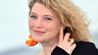 "Mon corps a dit, on arrête là" : Cécile Bois coupée de ses enfants pour son métier, conséquences sur sa santé