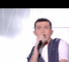 Passionné de musique, il a même transformé sa chambre en studio d’enregistrement pour composer ses chansons.

Capture Star Academy - TF1