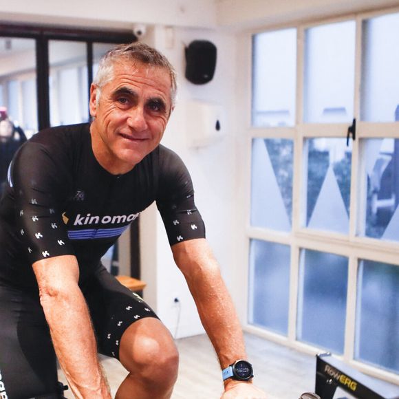 Laurent Jalabert lors de la soirée Kinomap, une application interactive d'entraînement au cyclisme en salle, à Paris le 23 janvier 2024.

© Michael Baucher / Panoramic / Bestimage