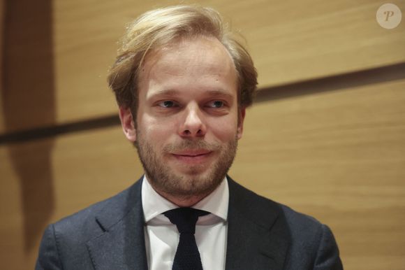 Charles Alloncle assiste à une audition devant la commission d'enquête parlementaire sur la neutralité, le 24 mars 2026. 

Photo : Michtof / PsnewZ / Bestimage