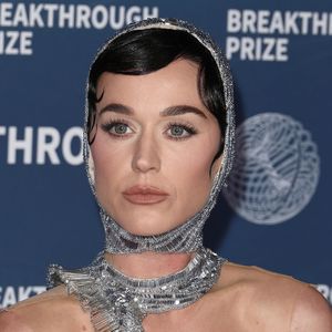 La raison ? Elle vient de se séparer de son compagnon, Orlando Bloom.

Katy Perry à la la 11e cérémonie annuelle de remise des prix Breakthrough à Santa Monica, le 5 avril 2025.

Photo : Backgrid USA / Bestimage