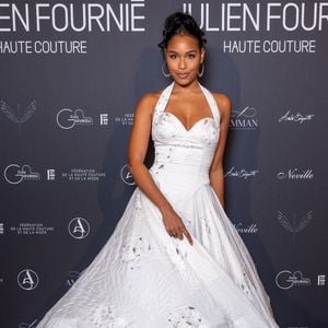L’ancienne Miss France 2020 vient d’expliquer qu’elle traversait un deuil après la mort de son grand-père.

Clémence Botino (Miss France 2020) - Photocall du défilé de mode Julien Fournié, Collection Haute Couture Printemps/Été 2026 dans le cadre de la Fashion Week de Paris le 27 janvier 2026. © Sébastien Fremont/Bestimage