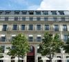 Michel Reybier, ancien patron d’Aoste et de Cochonou devenu milliardaire, est aujourd’hui à la tête du palace La Réserve Paris, installé au 42 avenue Gabriel dans le 8e arrondissement de Paris.

Hôtel La Réserve, situé 42 Avenue Gabriel dans le 8ème arrondissement de Paris. © Jonathan Jacob/Bestimage